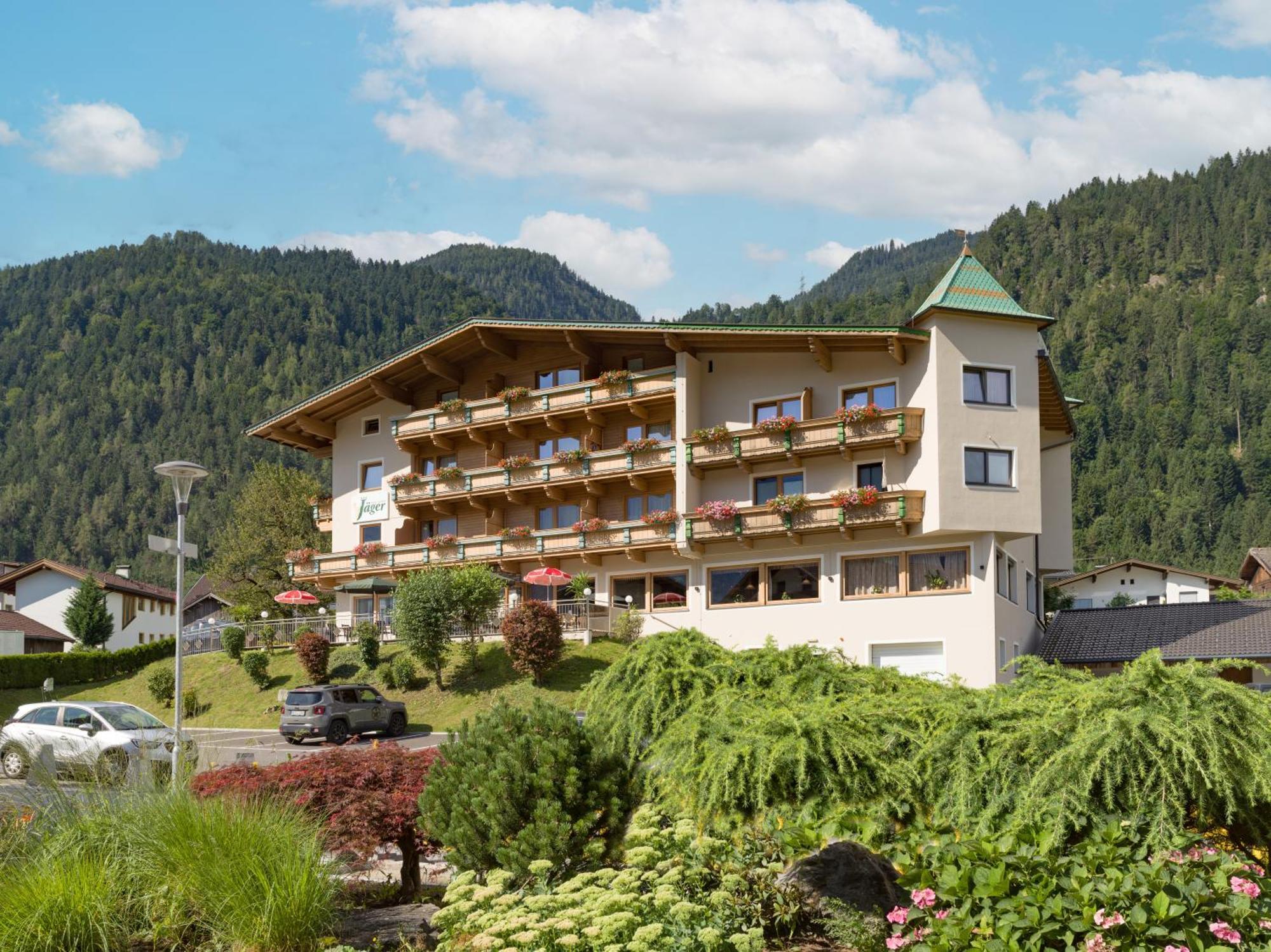 Hotel Gasthof Jaeger Zillertal シュリッタース エクステリア 写真