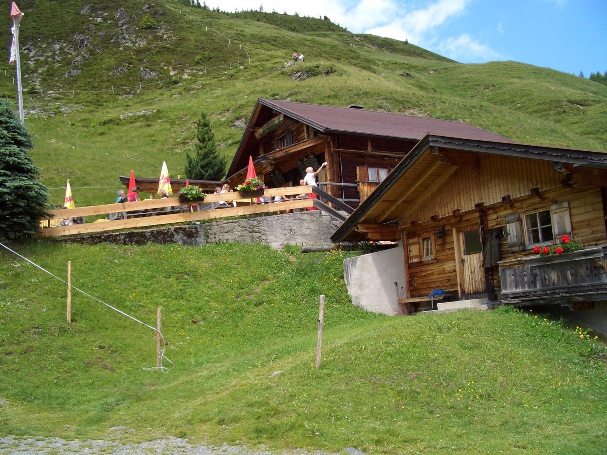 Hotel Gasthof Jaeger Zillertal シュリッタース エクステリア 写真