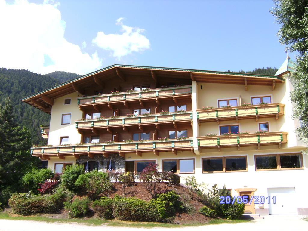Hotel Gasthof Jaeger Zillertal シュリッタース エクステリア 写真