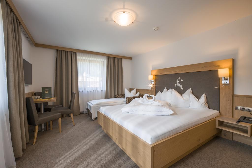 Hotel Gasthof Jaeger Zillertal シュリッタース エクステリア 写真