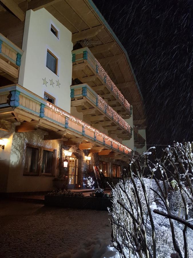 Hotel Gasthof Jaeger Zillertal シュリッタース エクステリア 写真