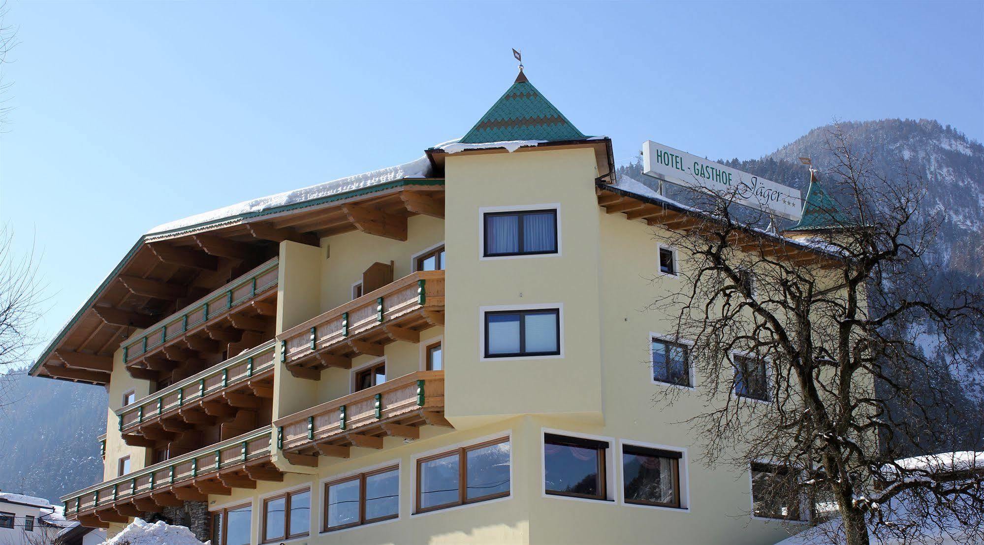 Hotel Gasthof Jaeger Zillertal シュリッタース エクステリア 写真