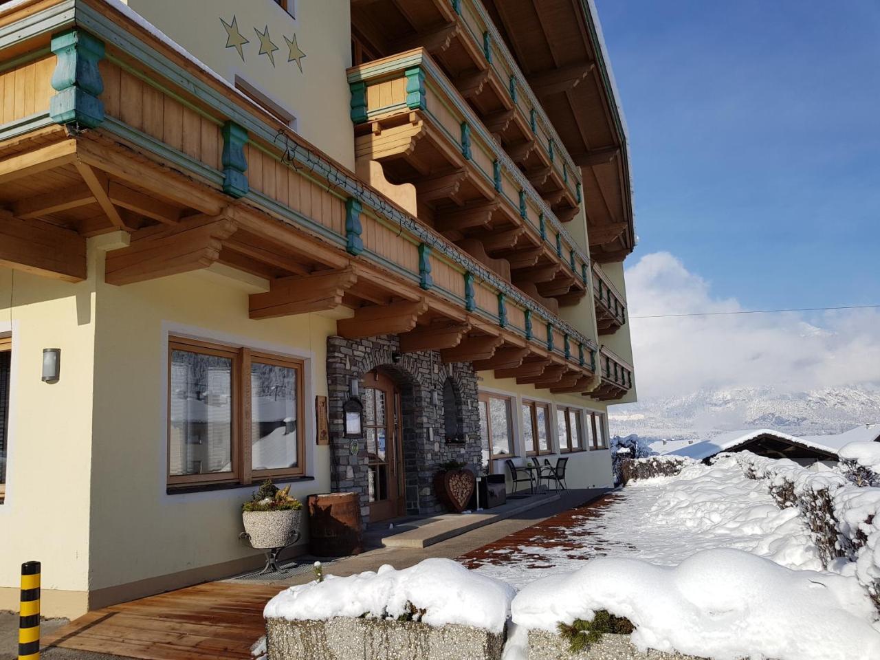 Hotel Gasthof Jaeger Zillertal シュリッタース エクステリア 写真