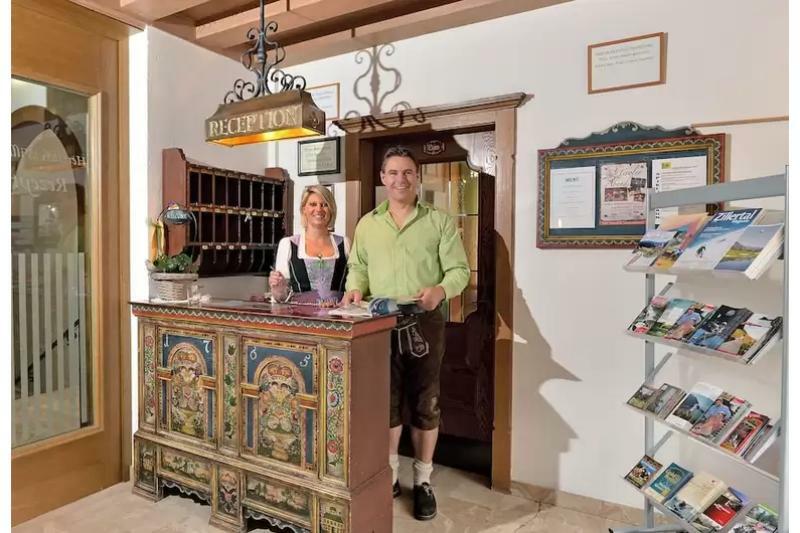 Hotel Gasthof Jaeger Zillertal シュリッタース エクステリア 写真